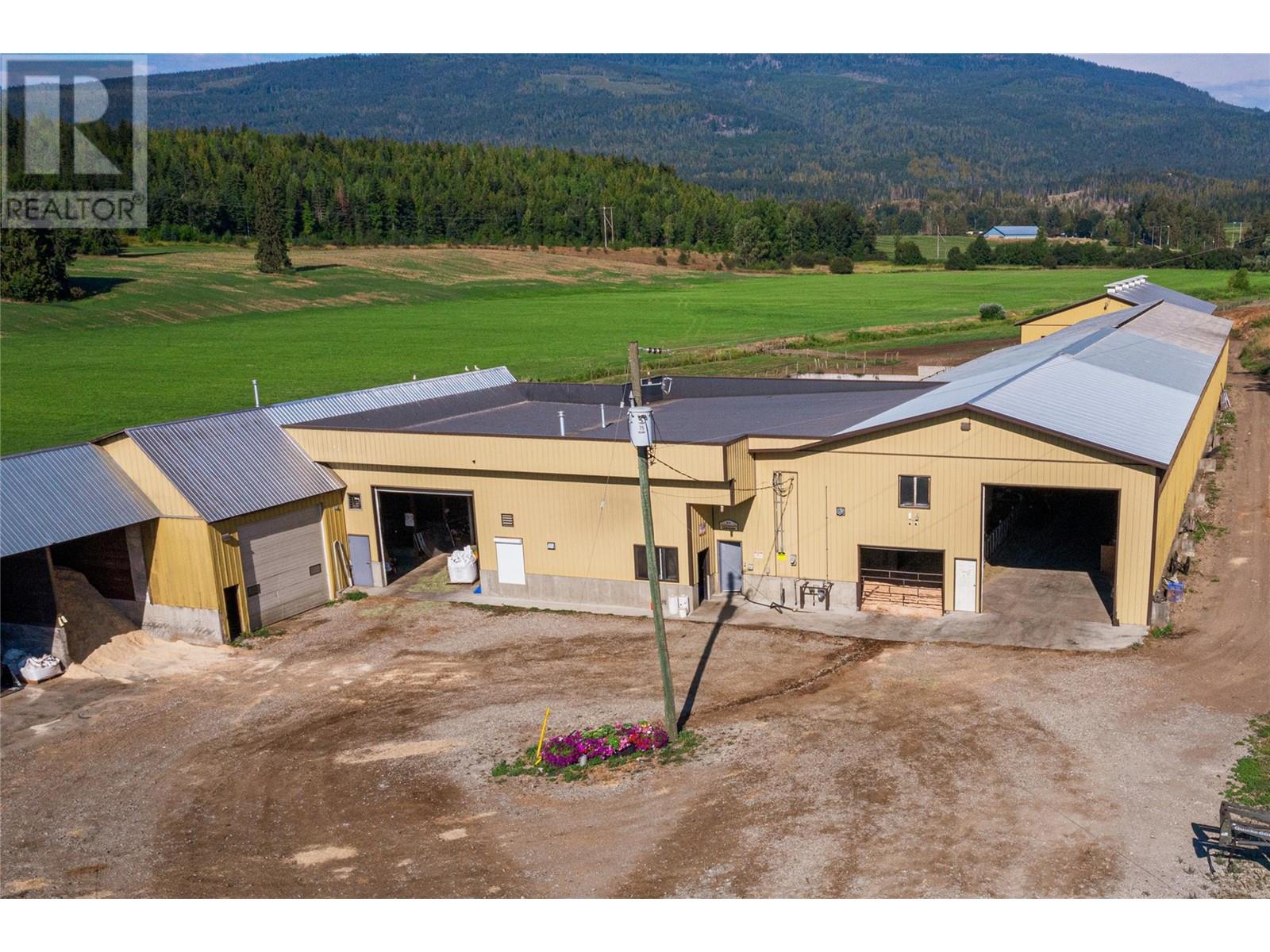Photo 35 of 9982 97 B Highway, Enderby BC