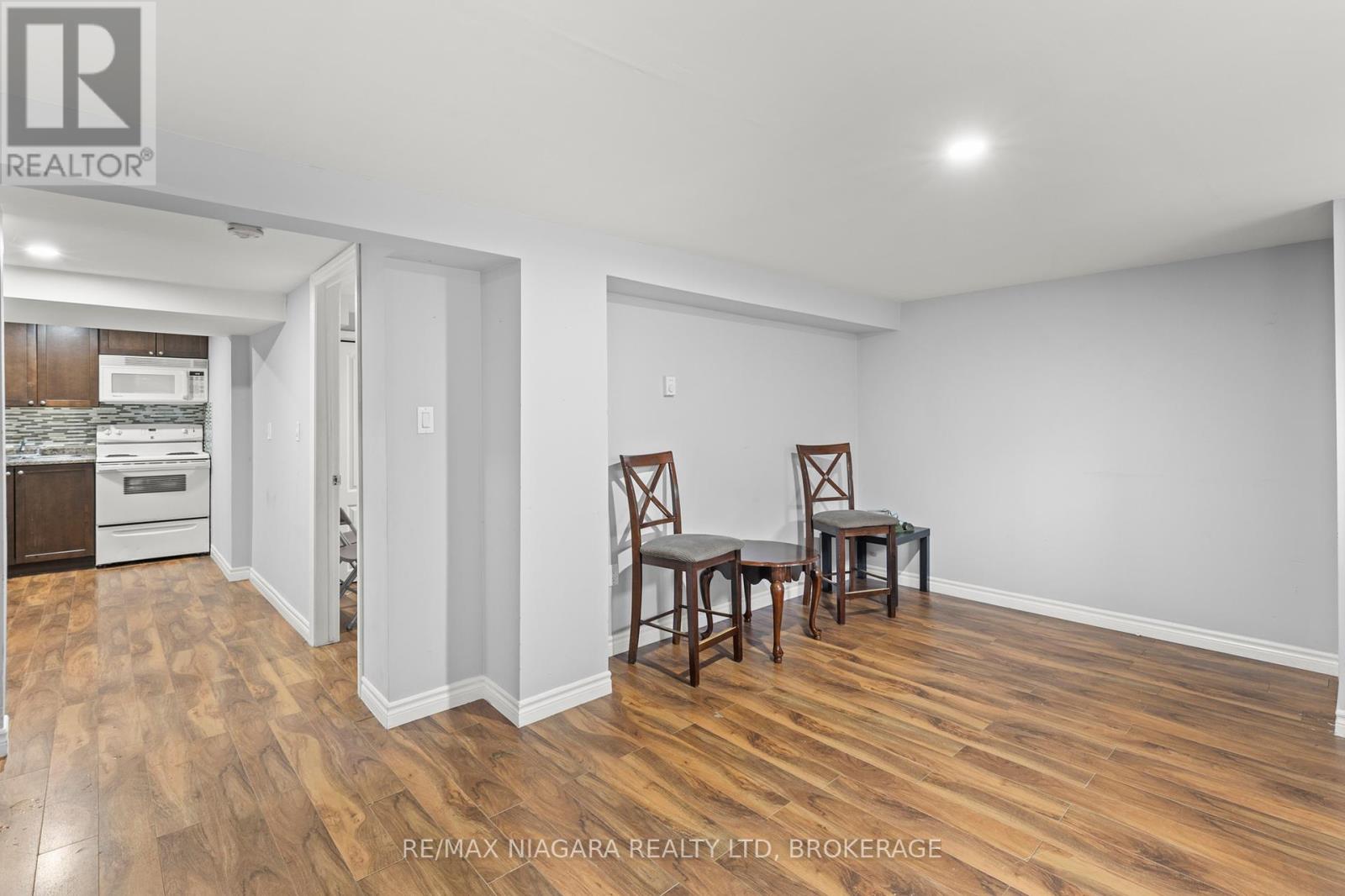 Photo 15 of 130 Killaly Street E, Port Colborne ON