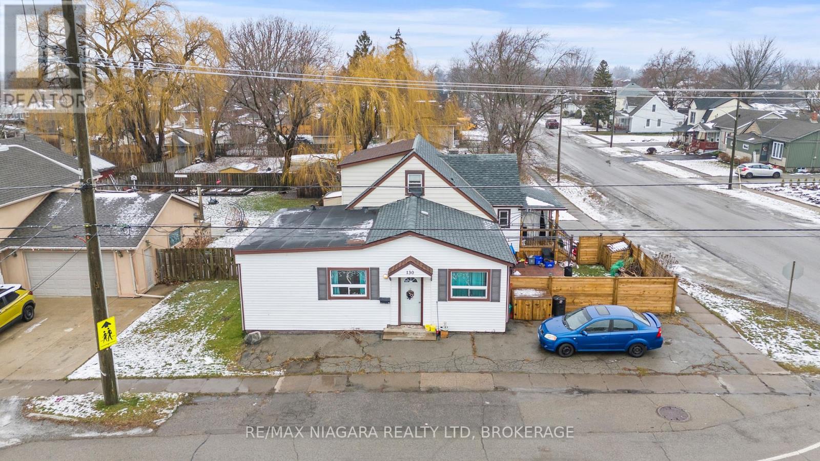 Photo 3 of 130 Killaly Street E, Port Colborne ON