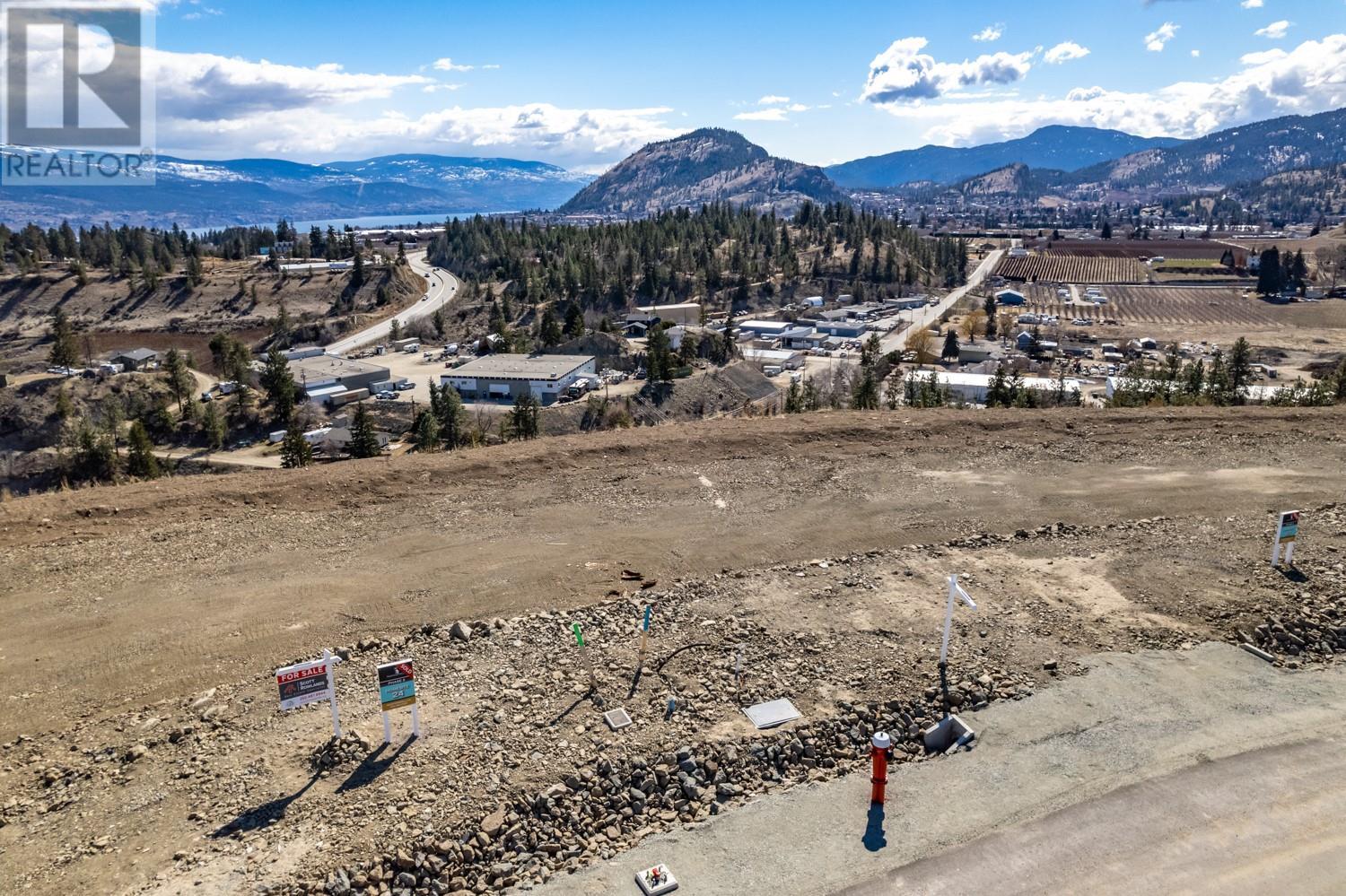 18665 Mckenzie Court, Summerland