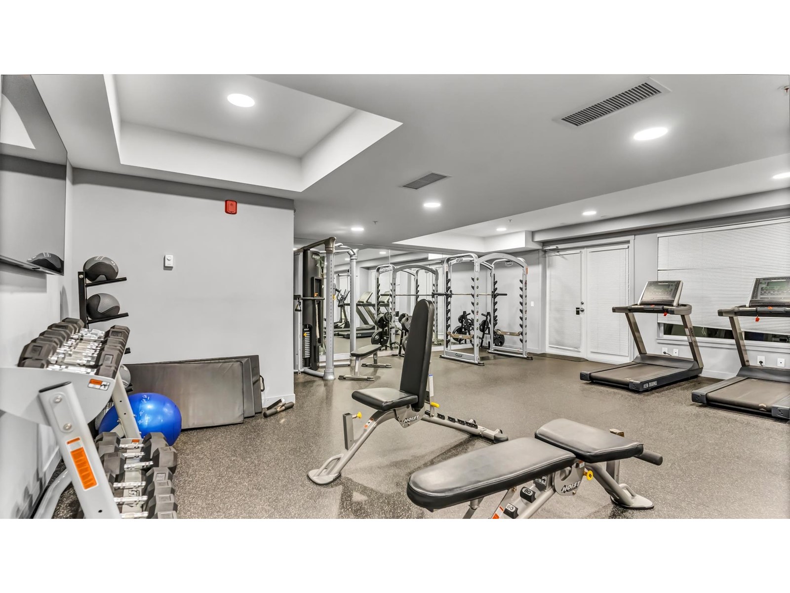 102 10838 WHALLEY BOULEVARD, Surrey