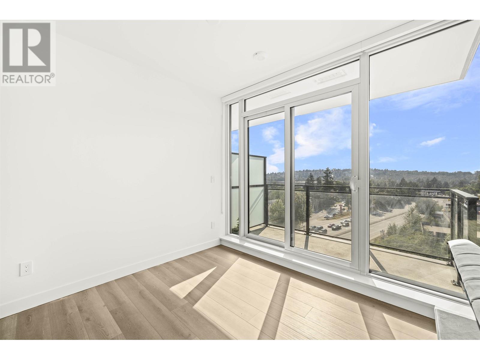 1006 901 LOUGHEED HIGHWAY, Coquitlam