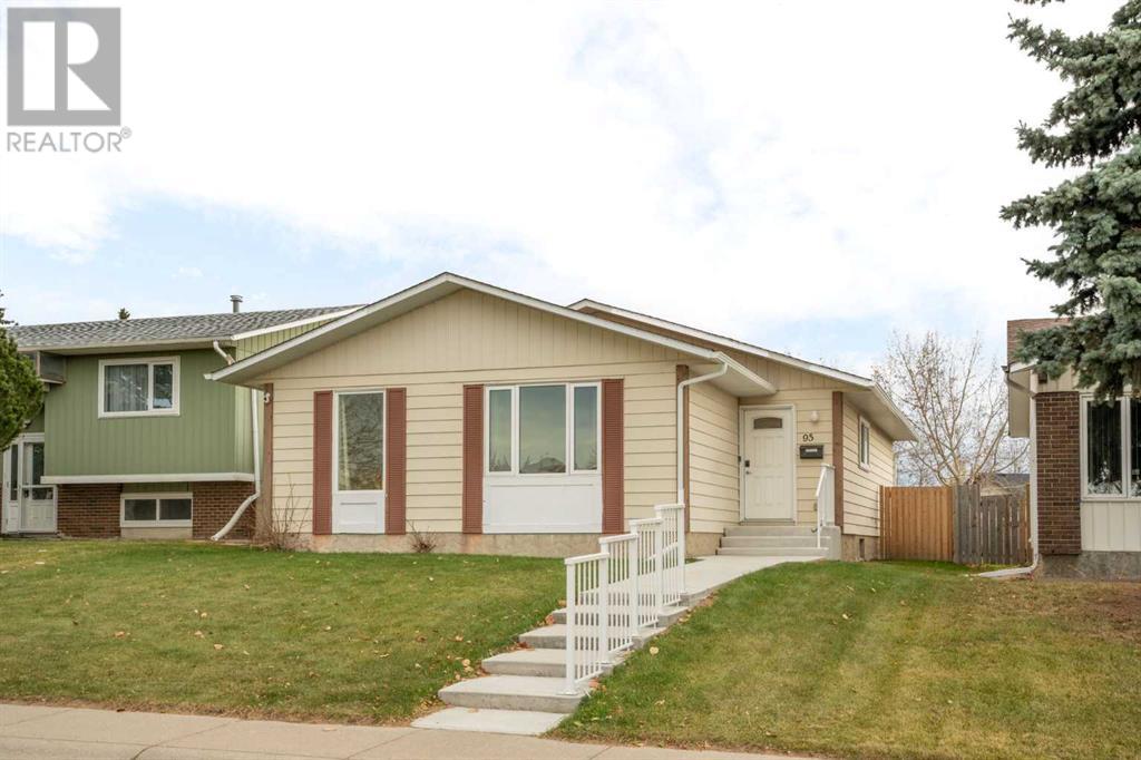 Single Family House Bungalow for Sale in  Rundleson Way NE Rundle Calgary 