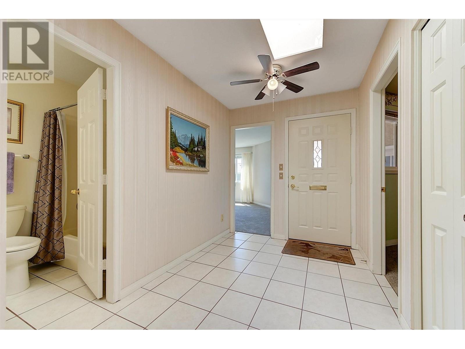 3 1209 Brookside Avenue, Kelowna