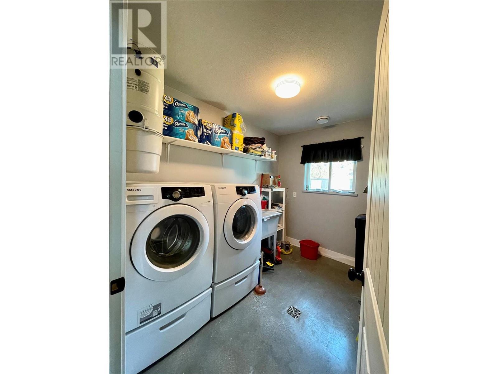 5763 Ponderosa Road, Falkland