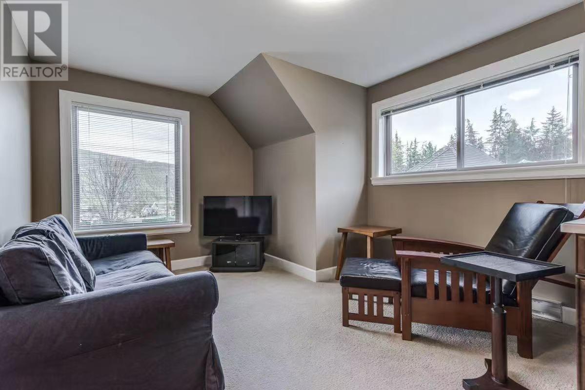 3279 BLACK BEAR WAY, Anmore real estate listing R2952941