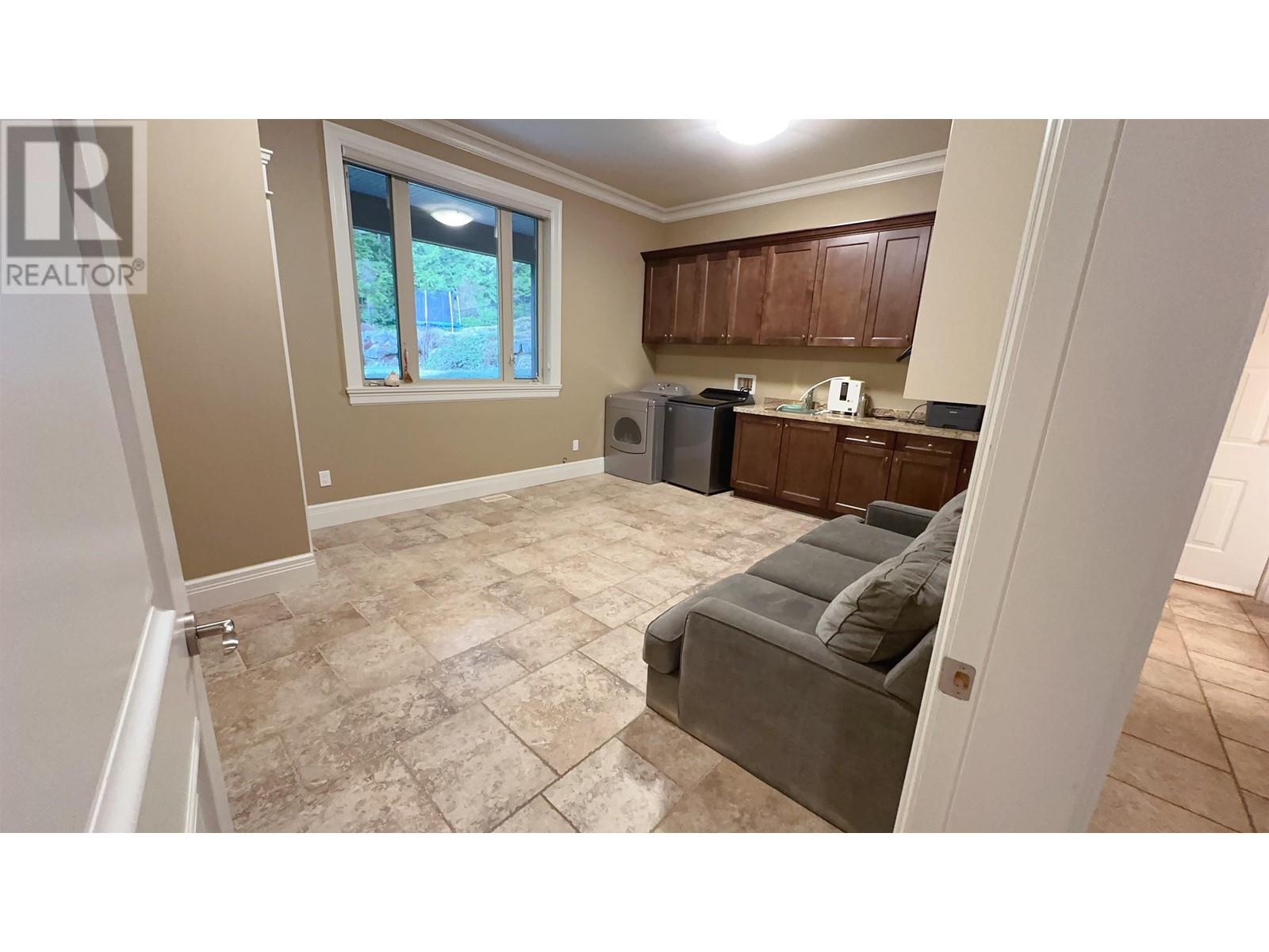 3279 BLACK BEAR WAY, Anmore real estate listing R2952941