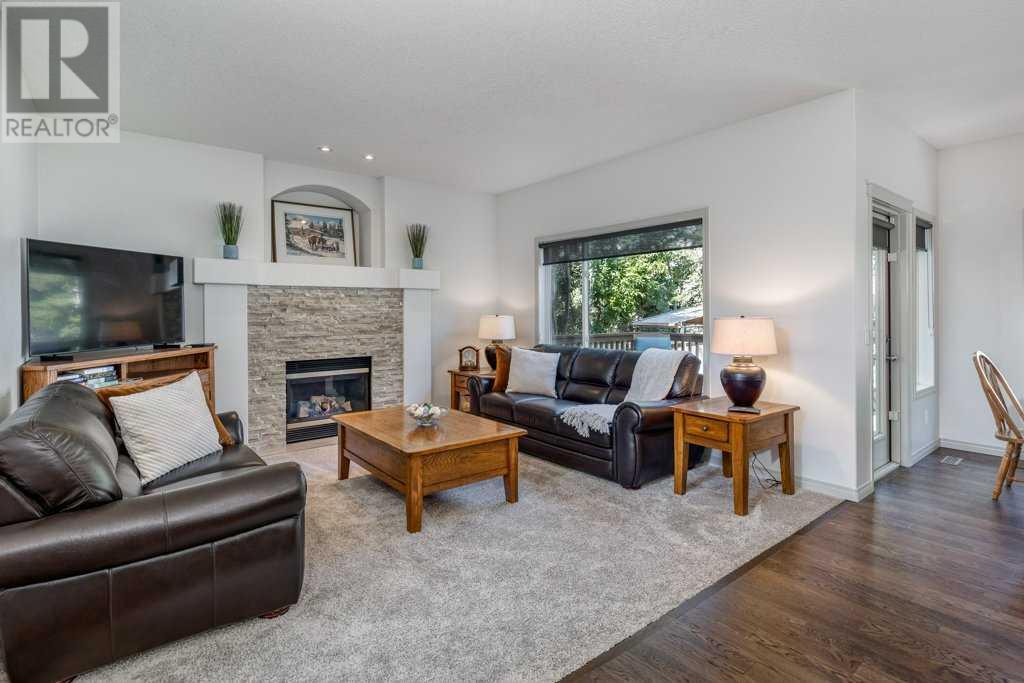 Single Family House for Sale in  Tuscany Ridge Close NW Tuscany Calgary 