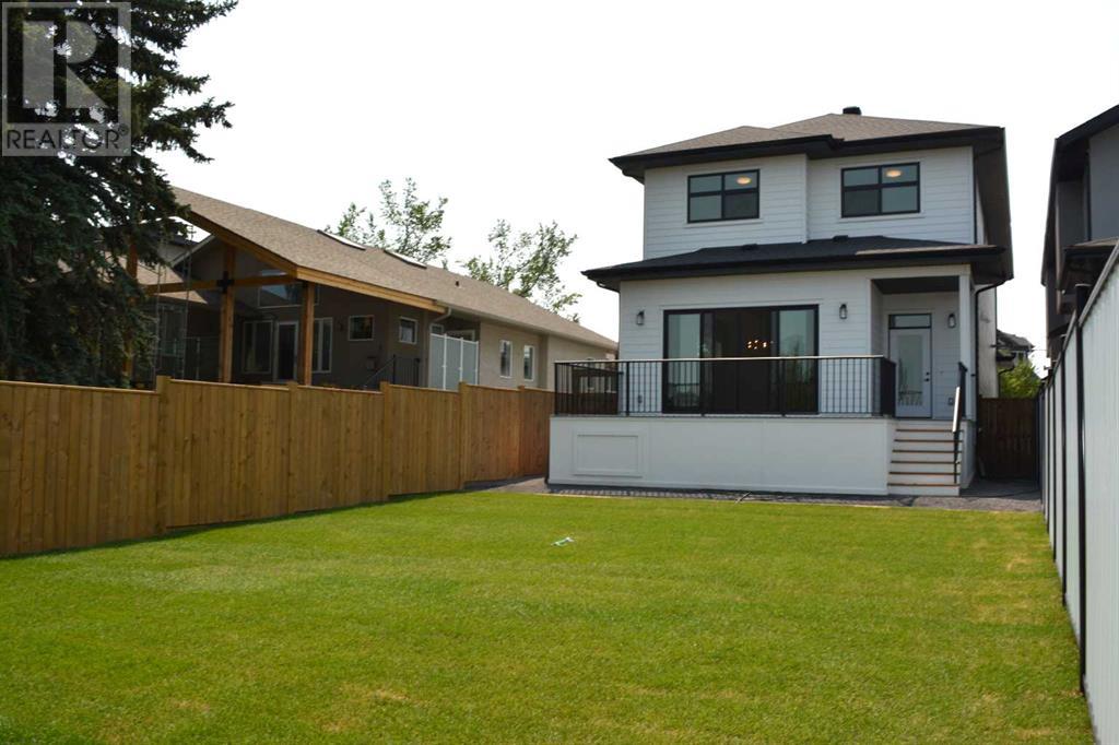 Single Family House for Sale in   Avenue NE Winston Heights/Mountview Calgary 