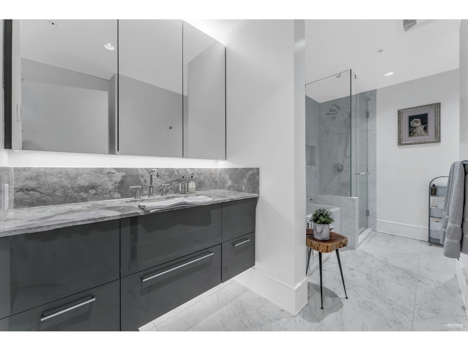 1203 1501 FOSTER STREET, White Rock real estate listing R2954246