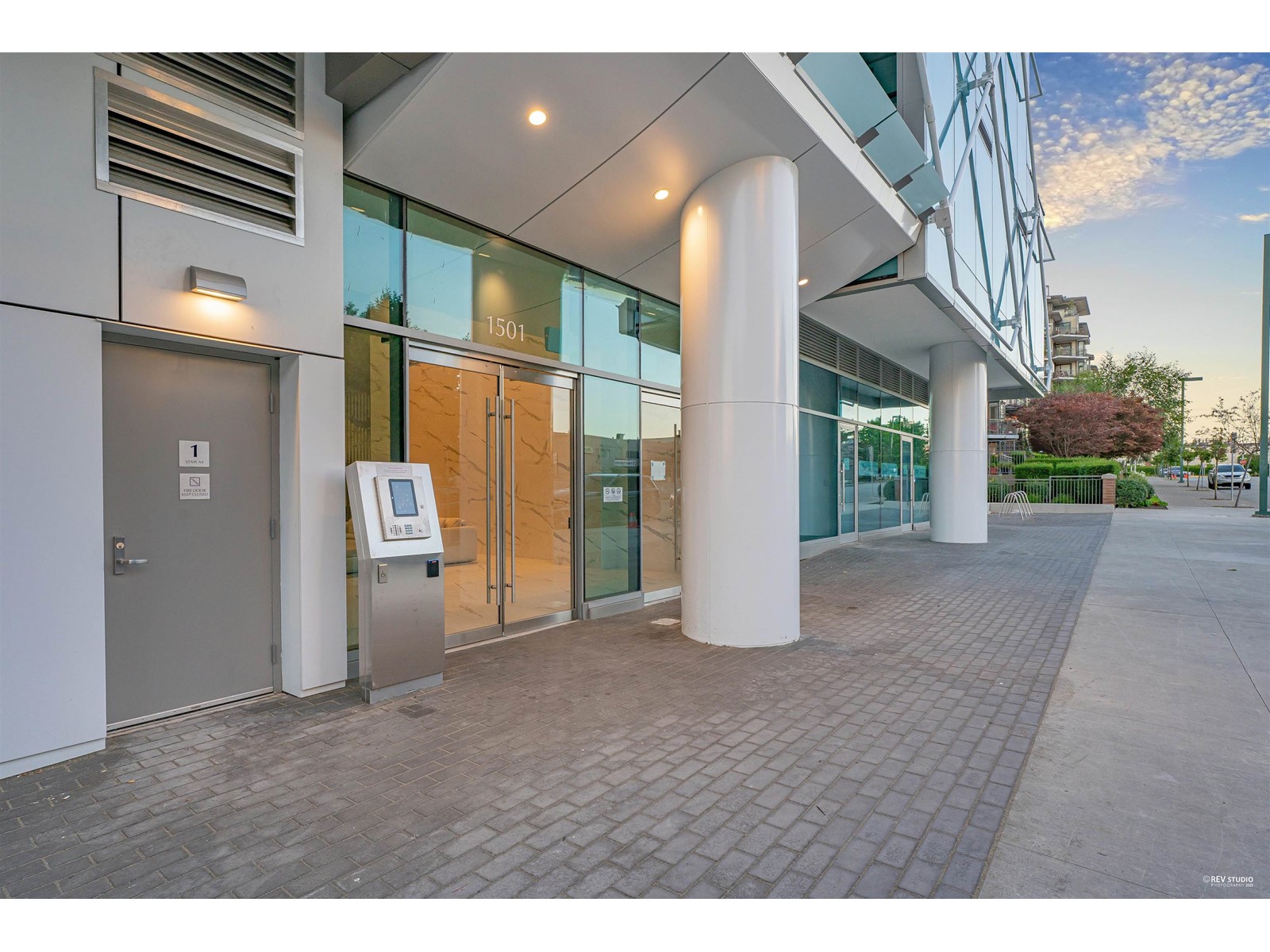 1203 1501 FOSTER STREET, White Rock real estate listing R2954246
