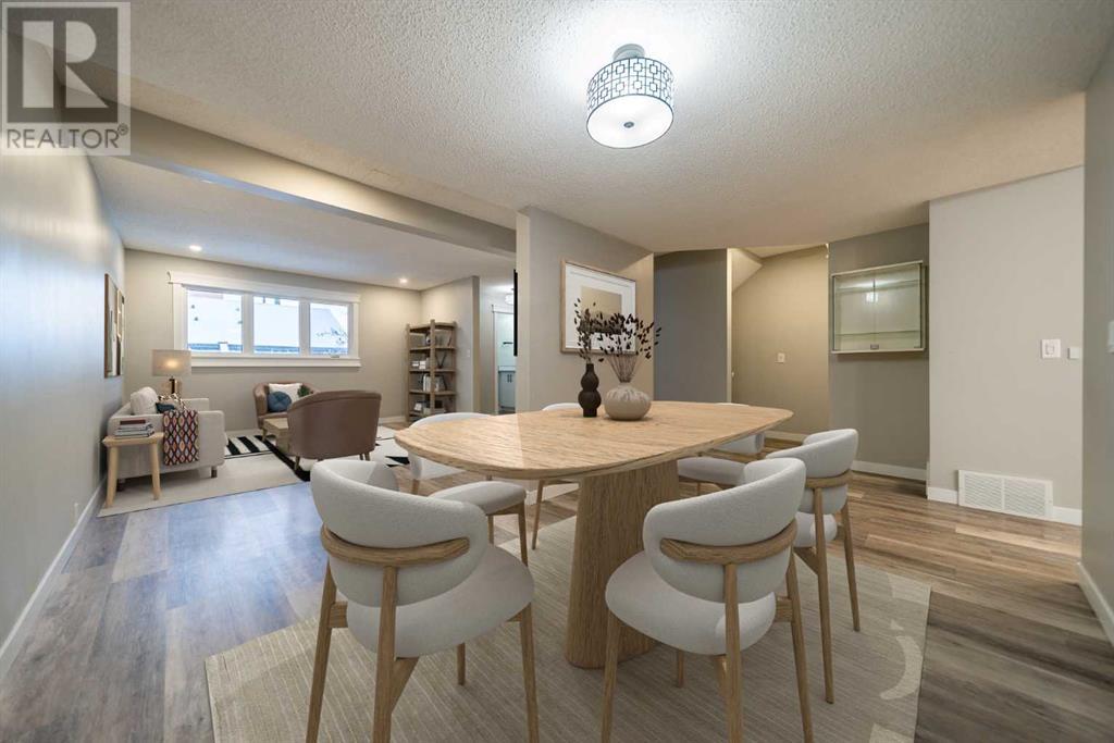 Single Family House for Sale in   Dalton Drive NW Dalhousie Calgary 