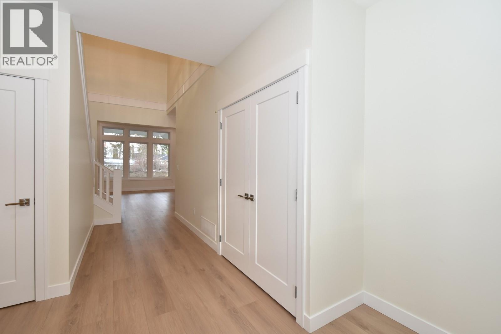  2508 Golf View Crescent, Blind Bay