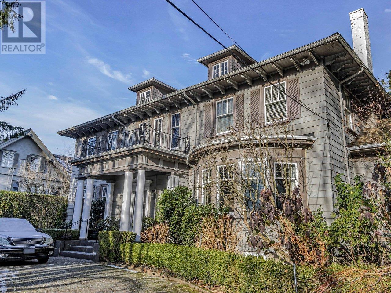 1649 LAURIER AVENUE, Vancouver