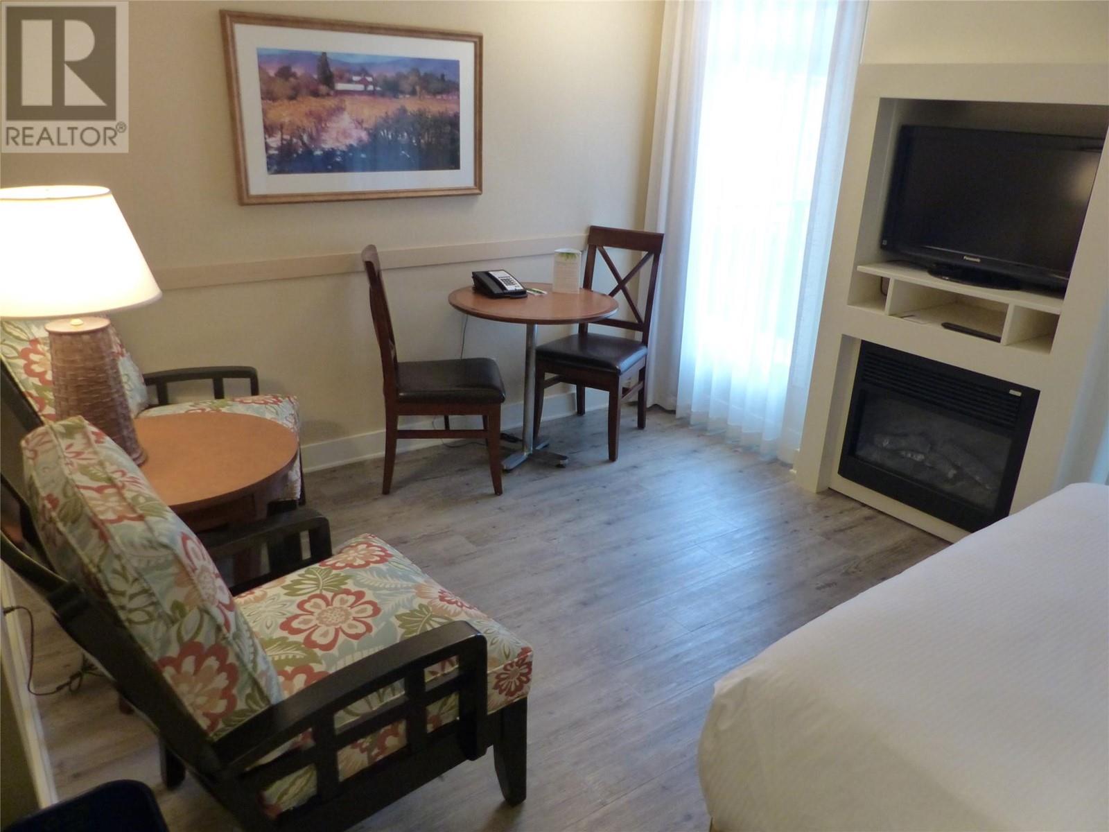 13011 Lakeshore Drive S Unit# 120, Summerland