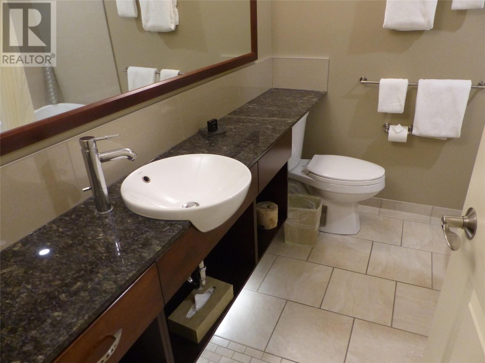13011 Lakeshore Drive S Unit# 120, Summerland
