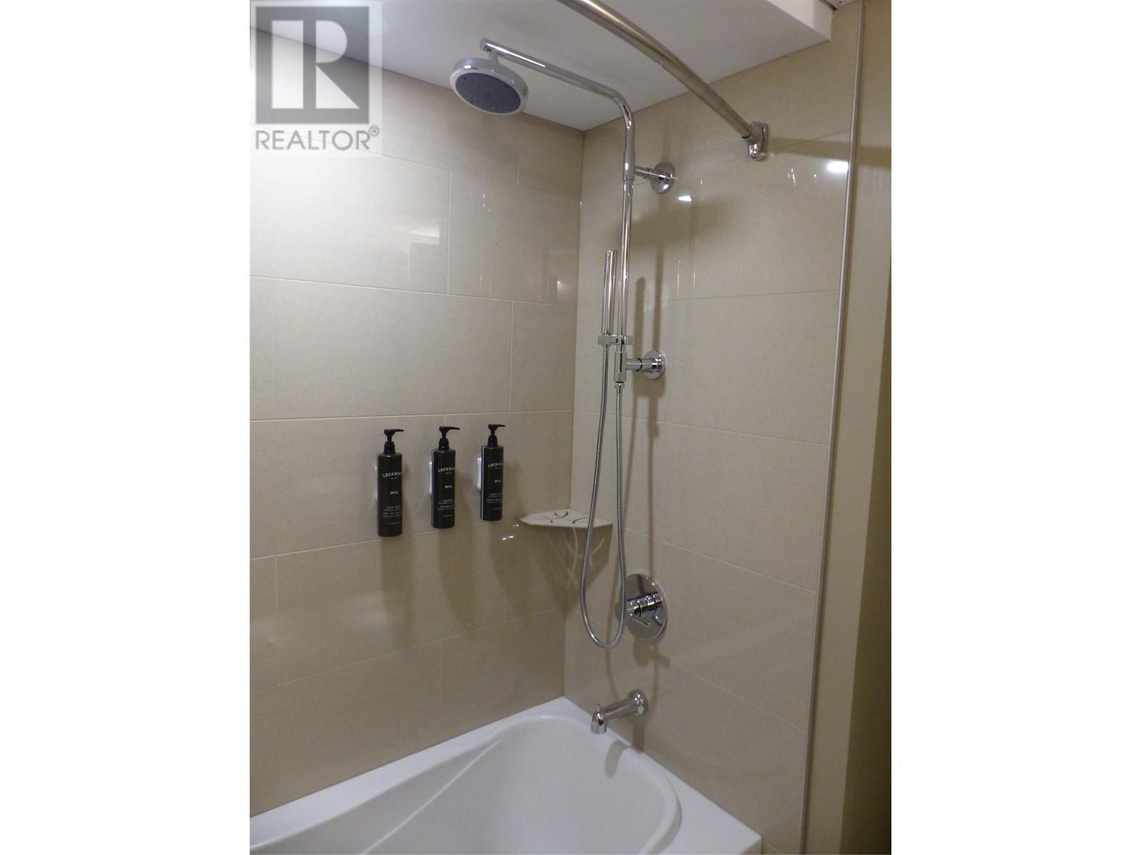13011 Lakeshore Drive S Unit# 120, Summerland