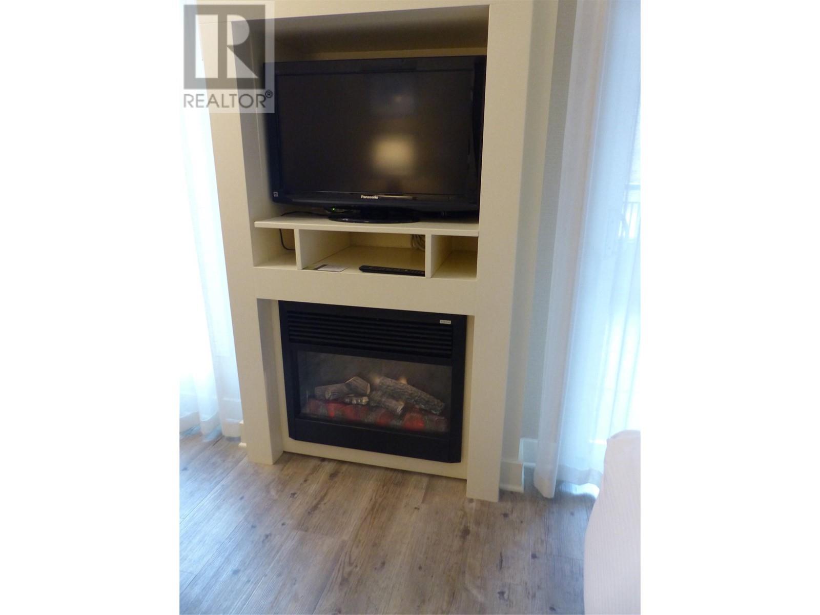 13011 Lakeshore Drive S Unit# 120, Summerland