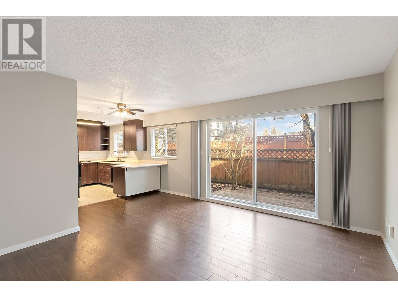 23 21555 DEWDNEY TRUNK ROAD, Maple Ridge