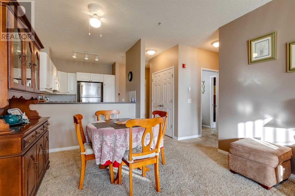 Single Family House for Sale in    Street SW Shawnee Slopes Calgary 