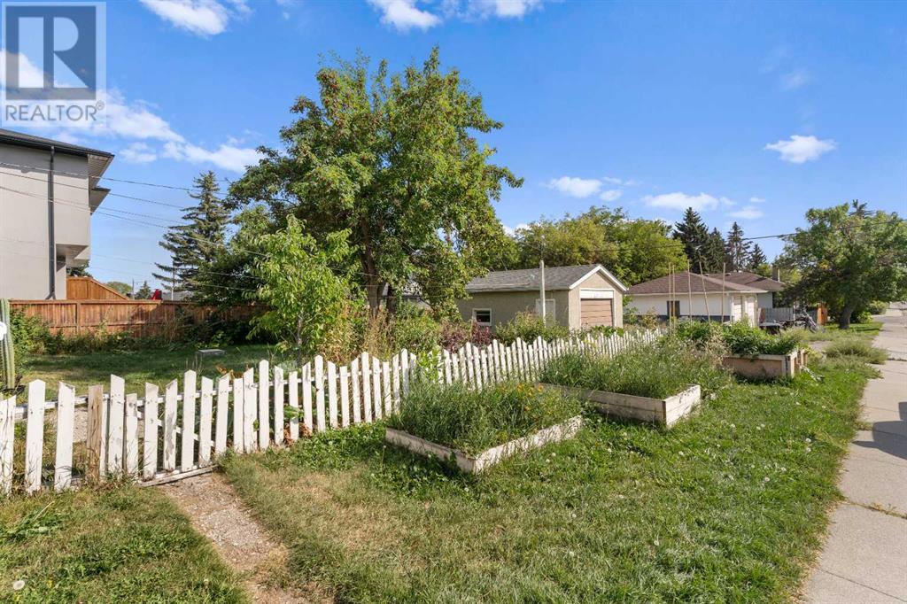 Single Family House Bungalow for Sale in   Avenue NE Highland Park Calgary 