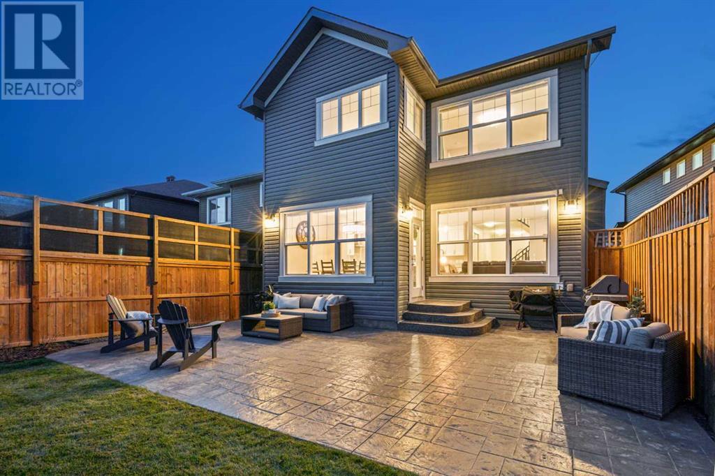 Single Family House for Sale in  Evansglen Drive NW Evanston Calgary 