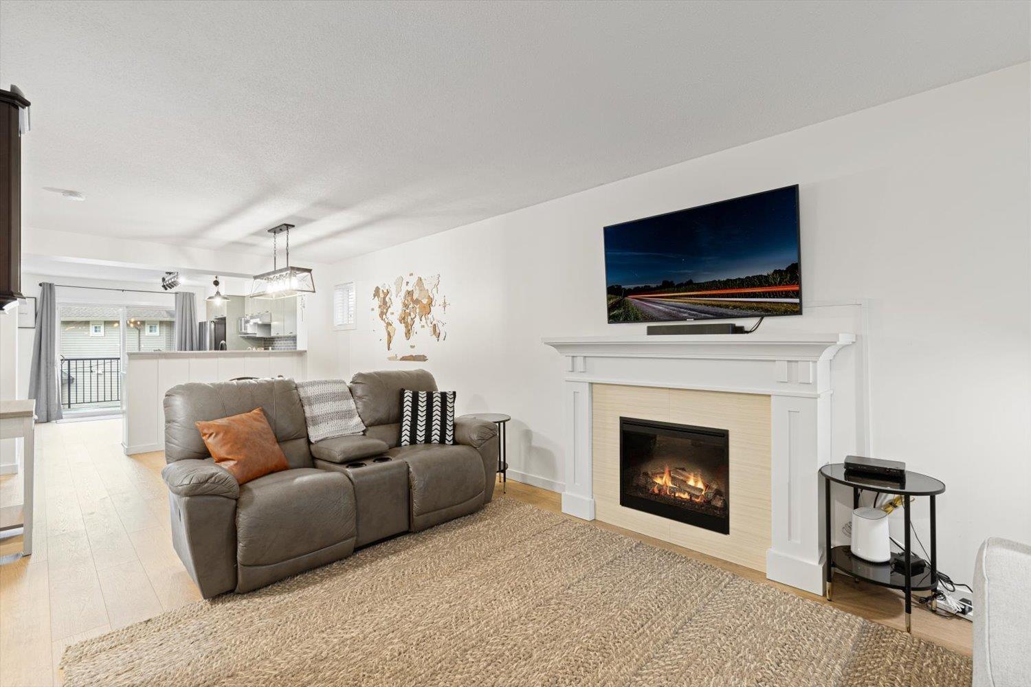 13 4401 BLAUSON BOULEVARD, Abbotsford