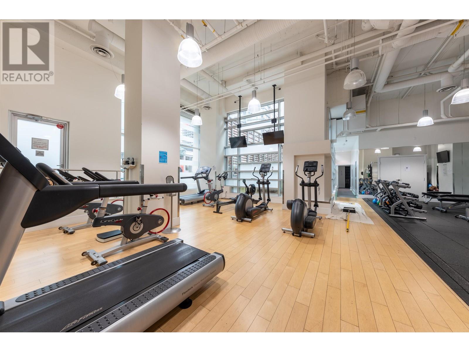 2707 1351 CONTINENTAL STREET, Vancouver