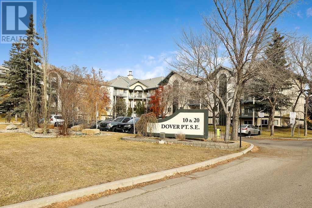 Single Family House for Sale in   Dover Point SE Dover Calgary 