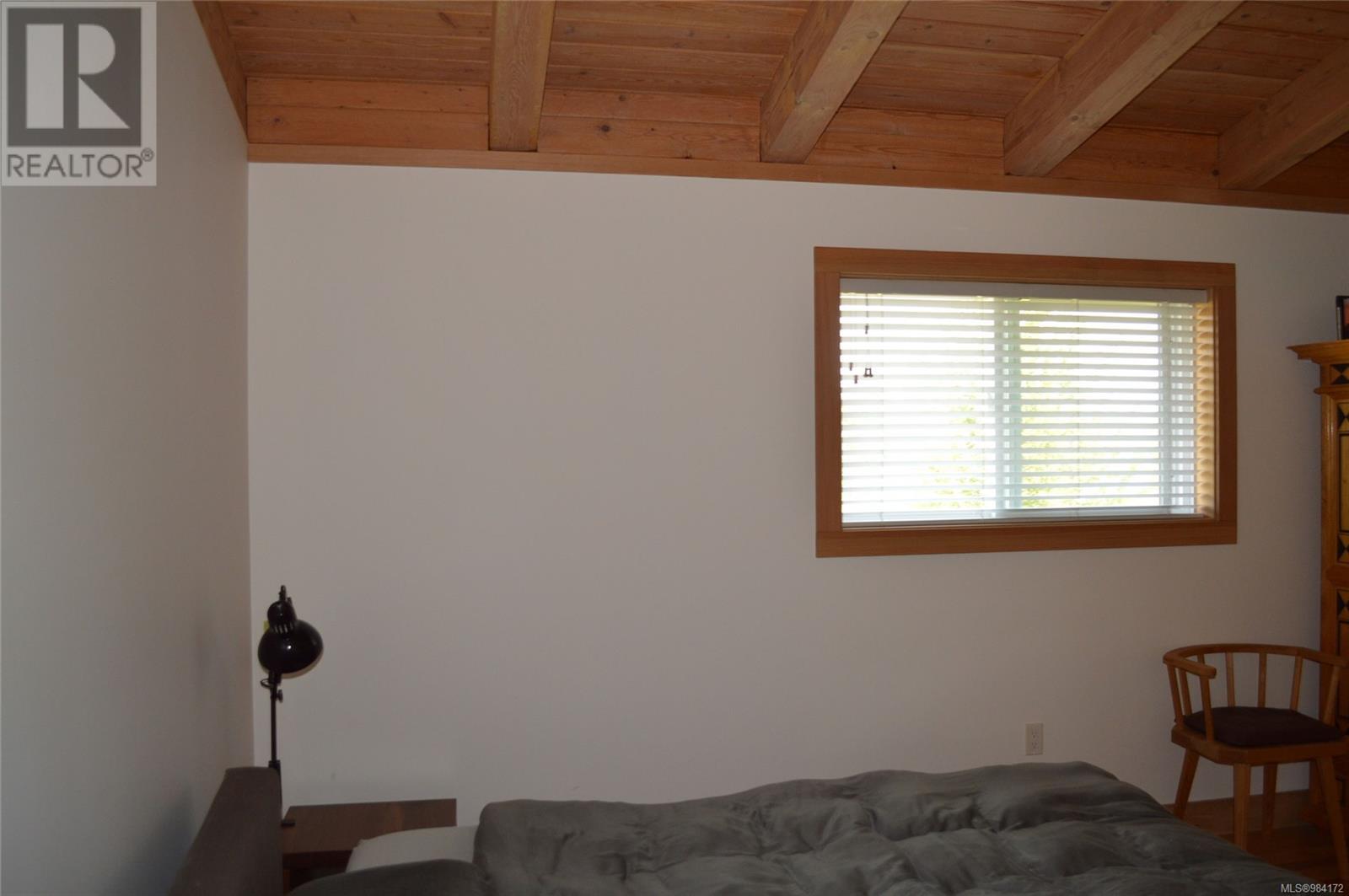 DL315 Kenny Point, Port Hardy