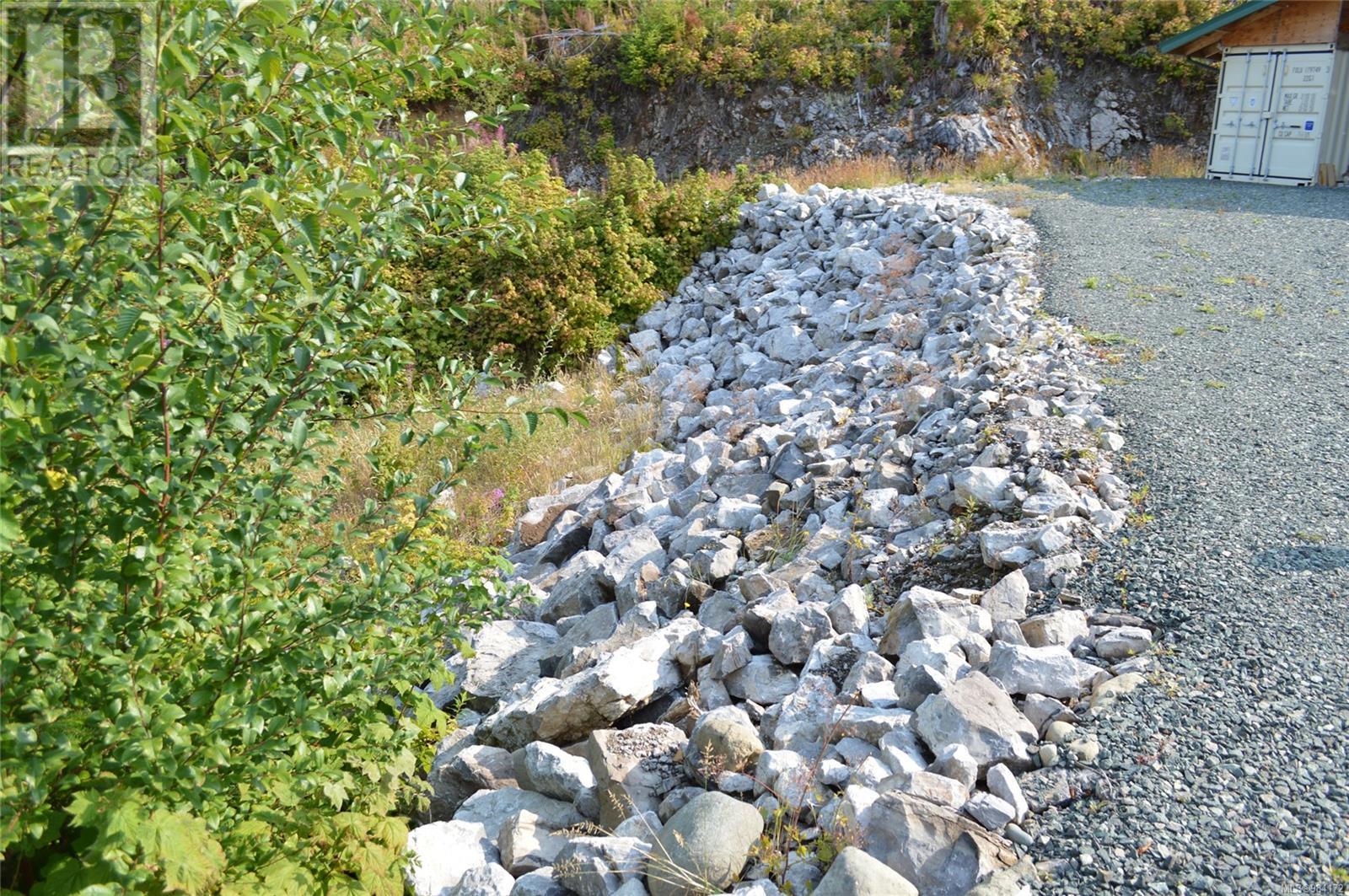 DL315 Kenny Point, Port Hardy