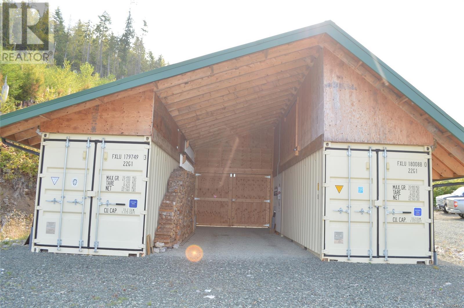 DL315 Kenny Point, Port Hardy