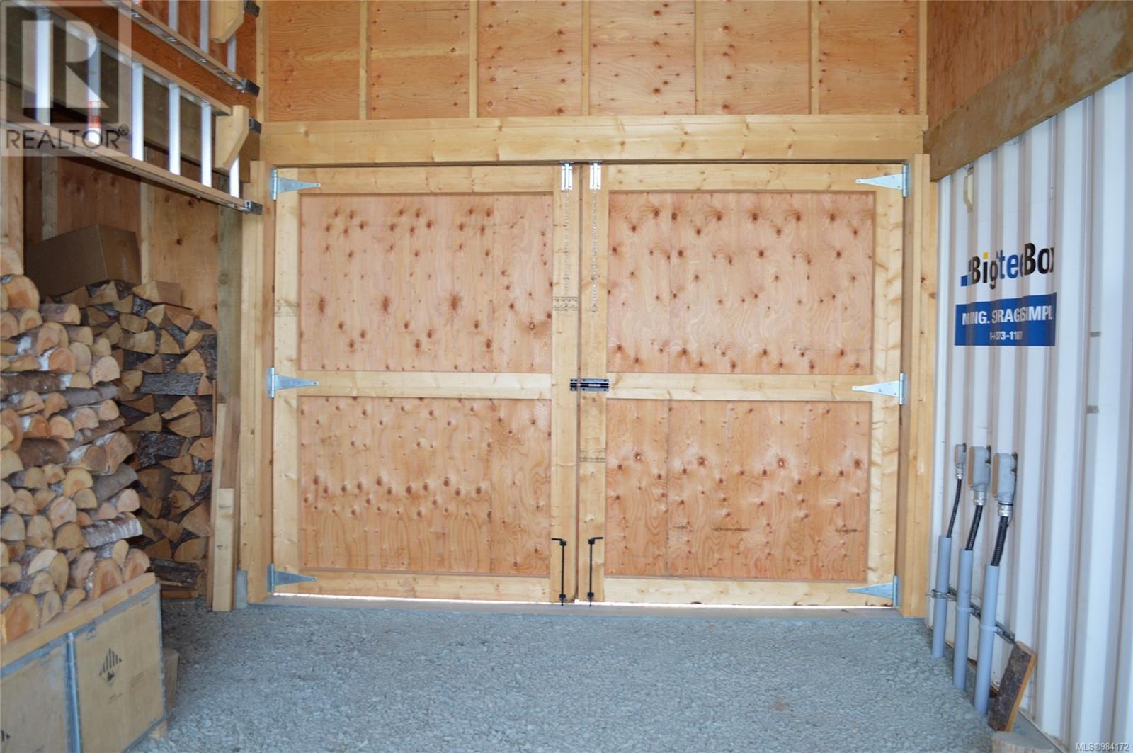 DL315 Kenny Point, Port Hardy