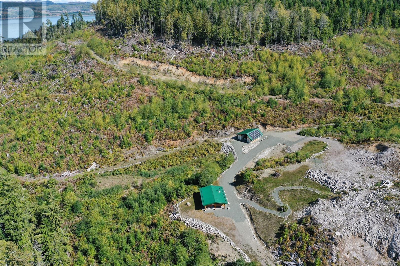 DL315 Kenny Point, Port Hardy