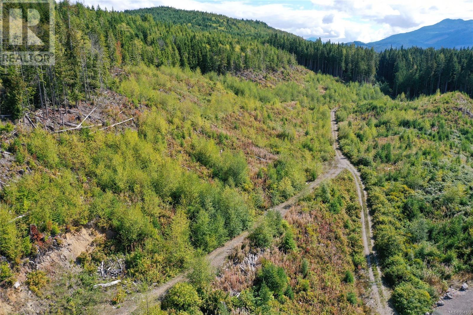 DL315 Kenny Point, Port Hardy