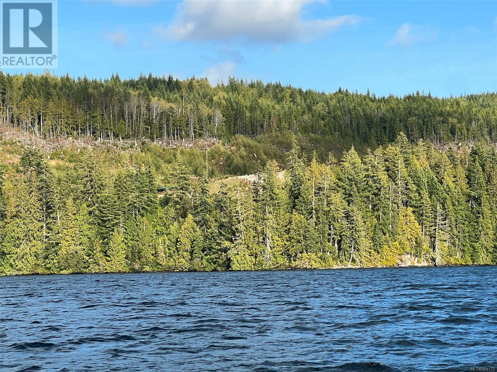DL315 Kenny Point, Port Hardy
