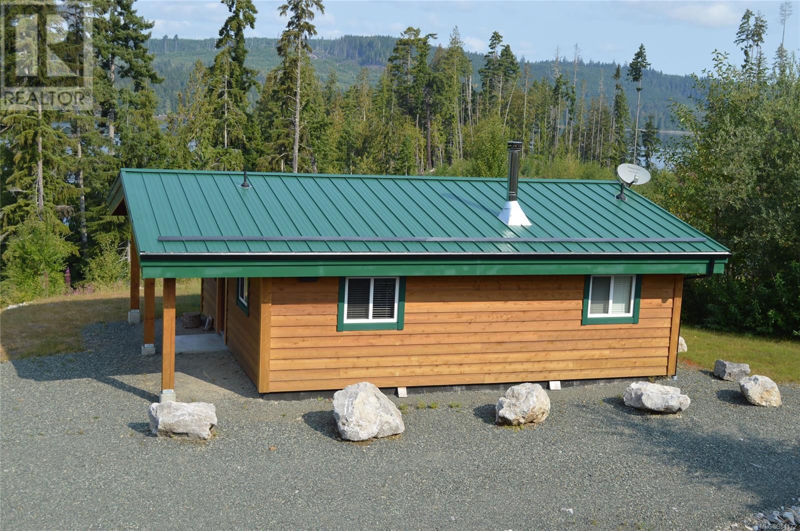 DL315 Kenny Point, Port Hardy