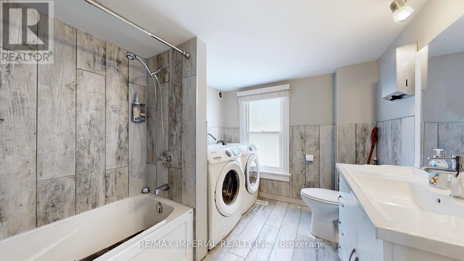 Photo 12 of 2nd Flr 156 Main Unionville Street, Markham ON