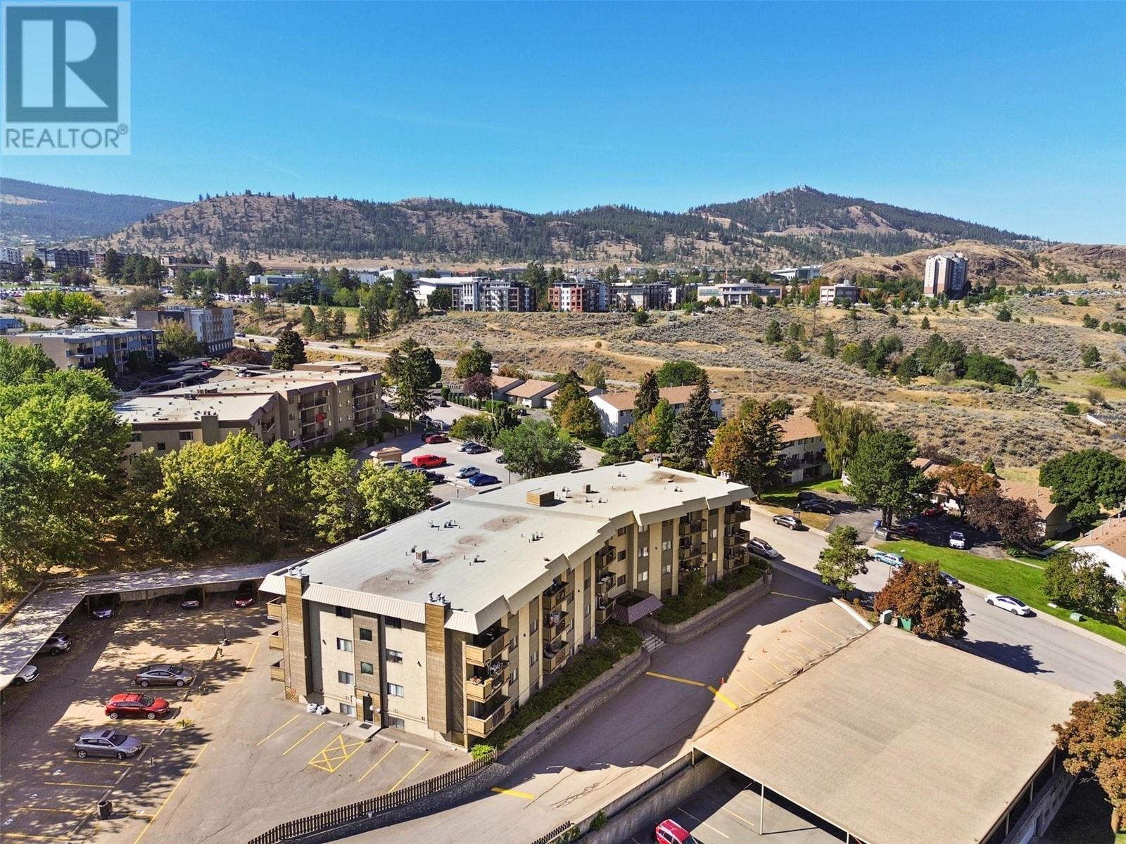 555 DALGLEISH Drive Unit# 202, Kamloops