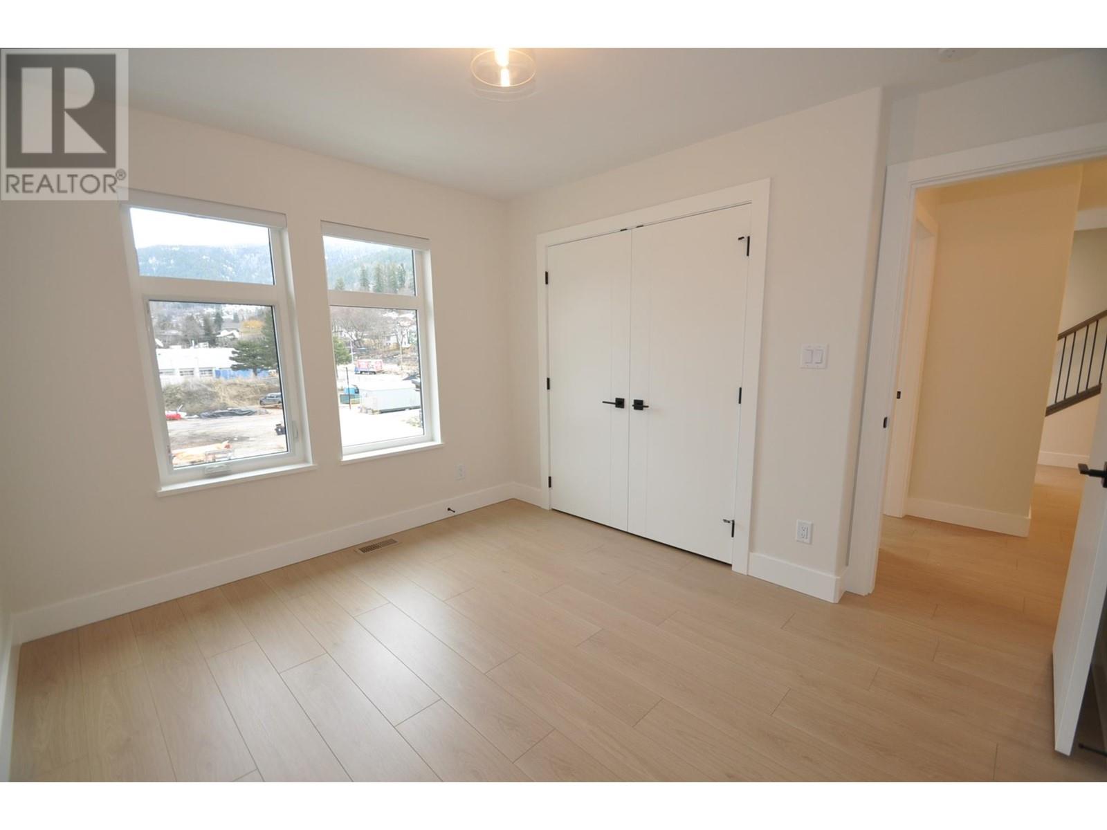 910 LAKESIDE Drive Unit# 107, Nelson