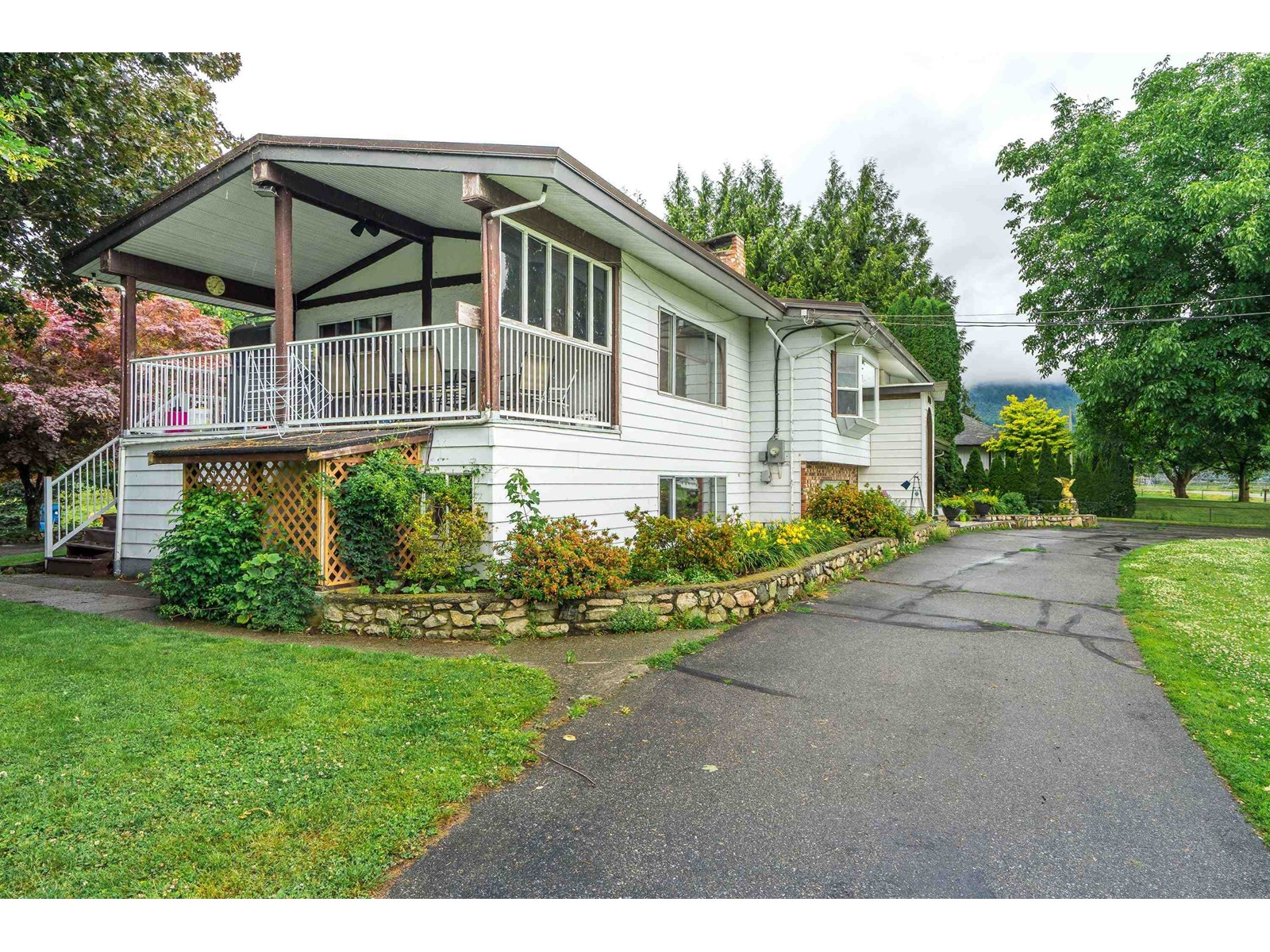 1559 WHATCOM ROAD, Abbotsford real estate listing R2954574