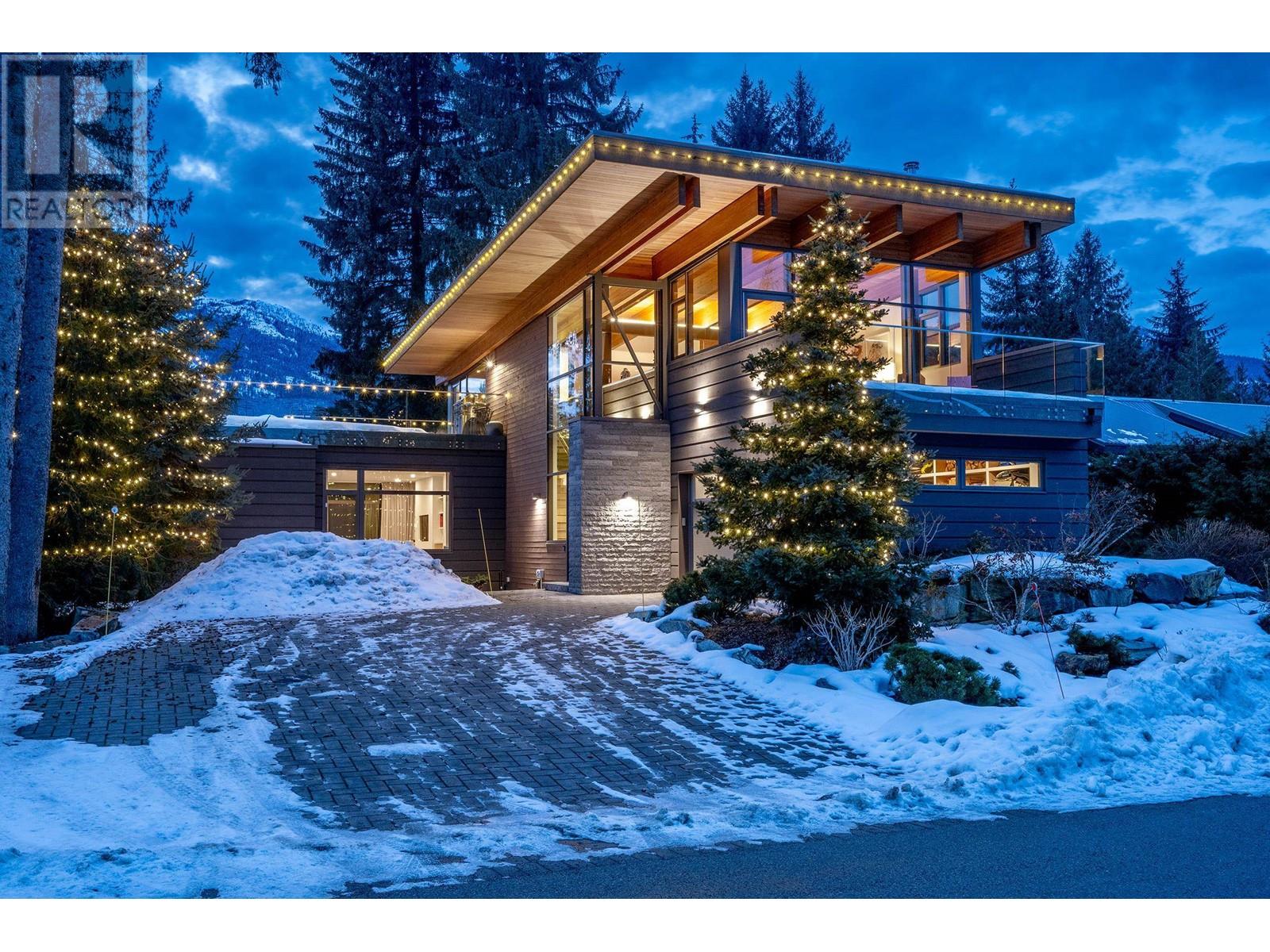 7325 TONI SAILER LANE, Whistler real estate listing R2899889