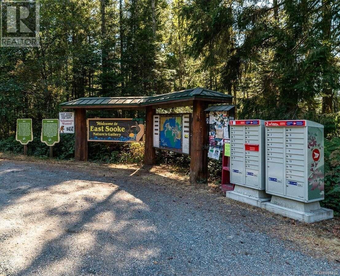 Photo 11 of 1240 Starlight Grove, Sooke BC