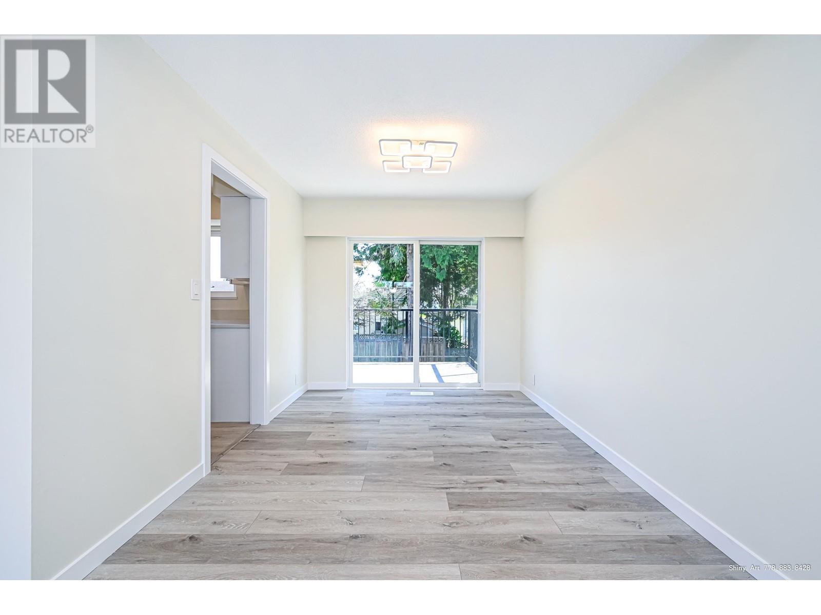 5546 MAPLE CRESCENT, Delta real estate listing R2955027