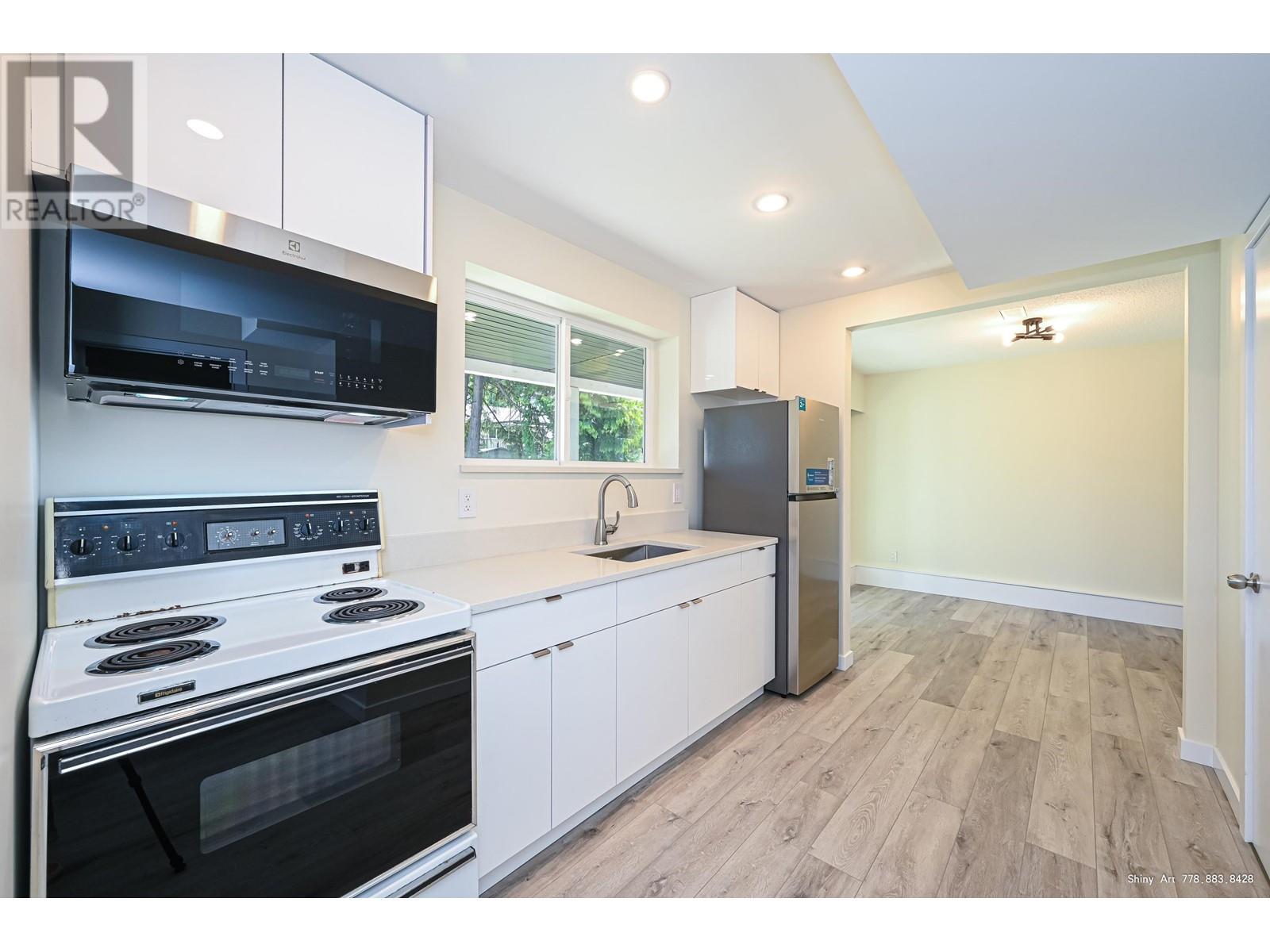 5546 MAPLE CRESCENT, Delta real estate listing R2955027