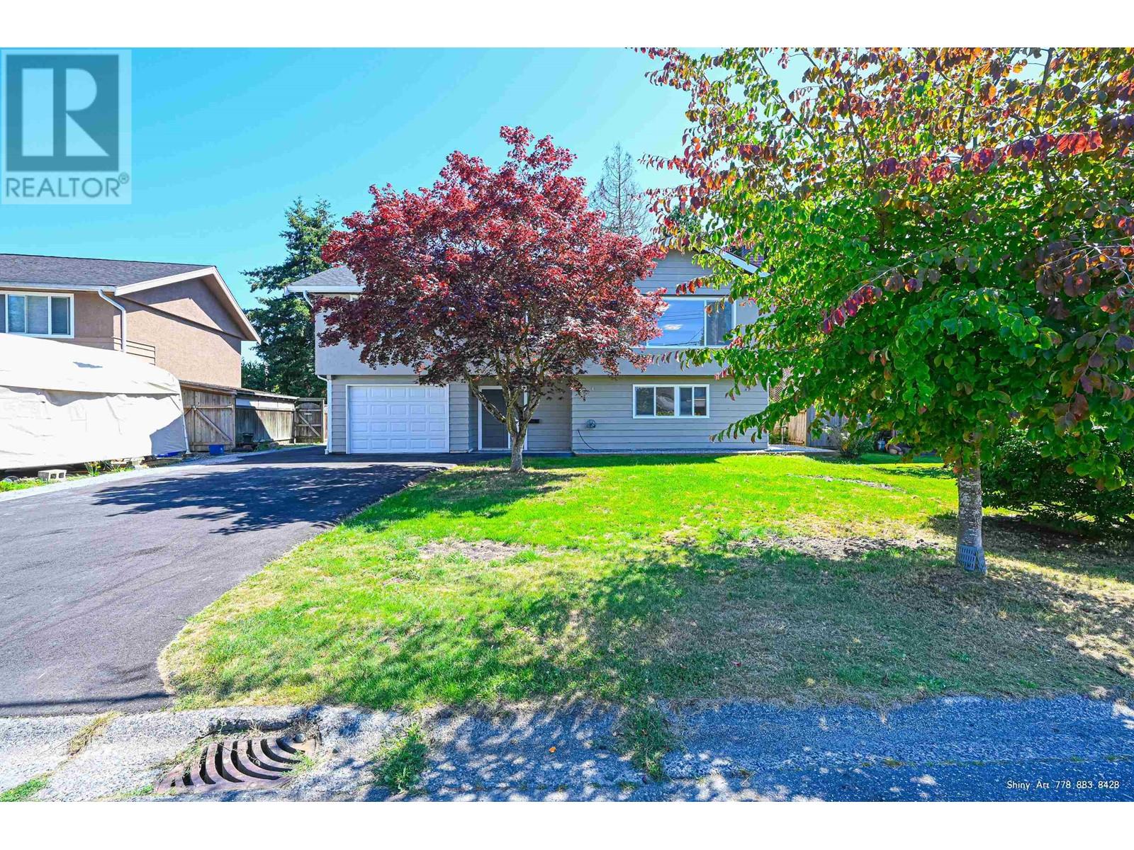 5546 MAPLE CRESCENT, Delta real estate listing R2955027