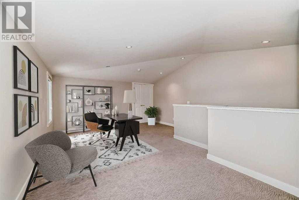 Single Family House for Sale in   Avenue NW West Hillhurst Calgary 