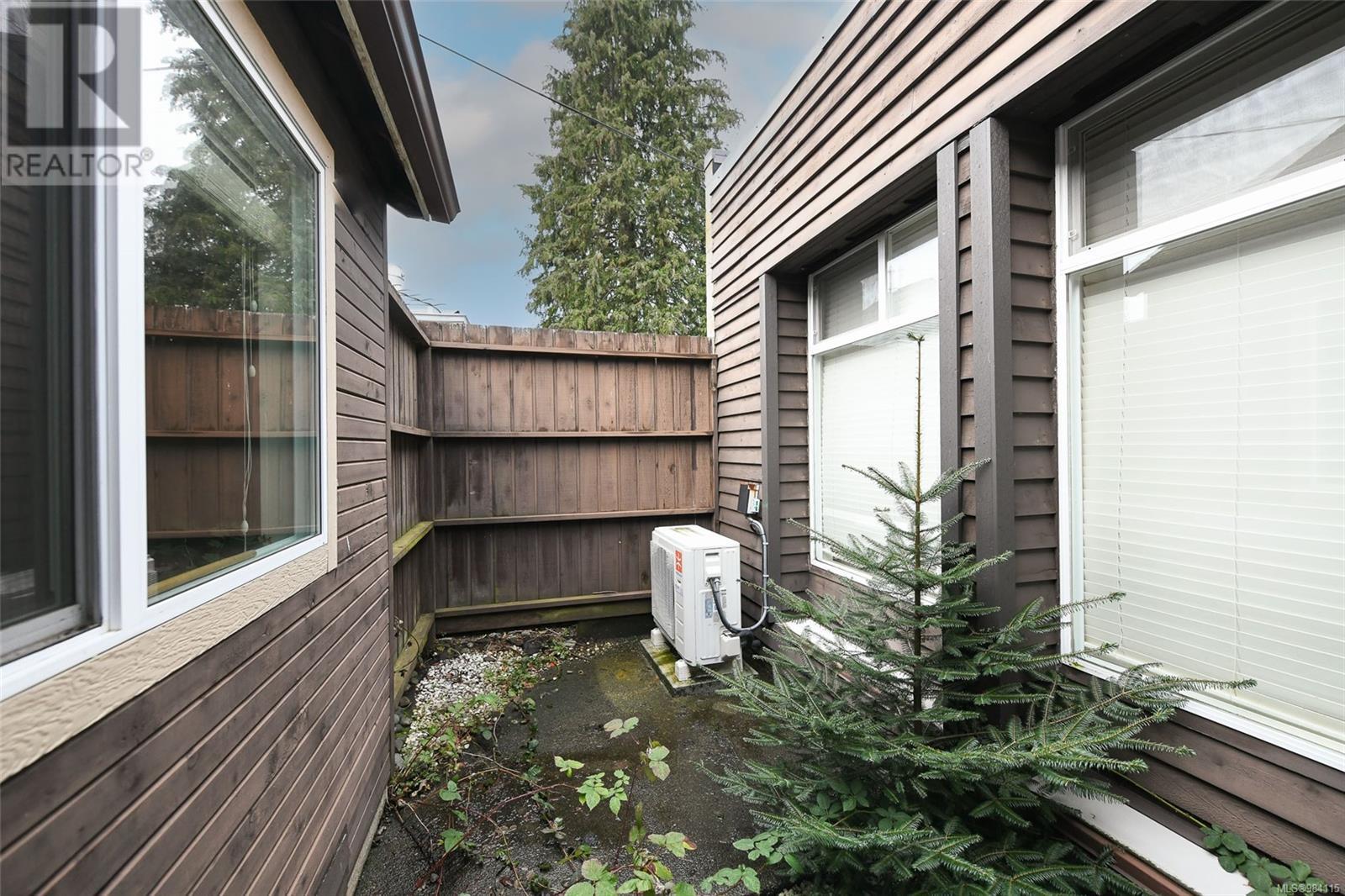 535 6th St, Courtenay real estate listing 984115