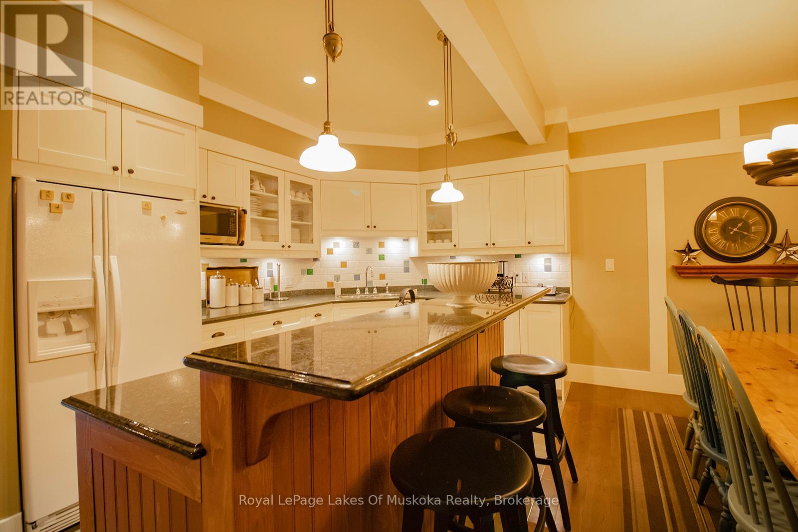 Photo 4 of V 15 W 10 1020 Birch Glen Road, Lake Of Bays ON