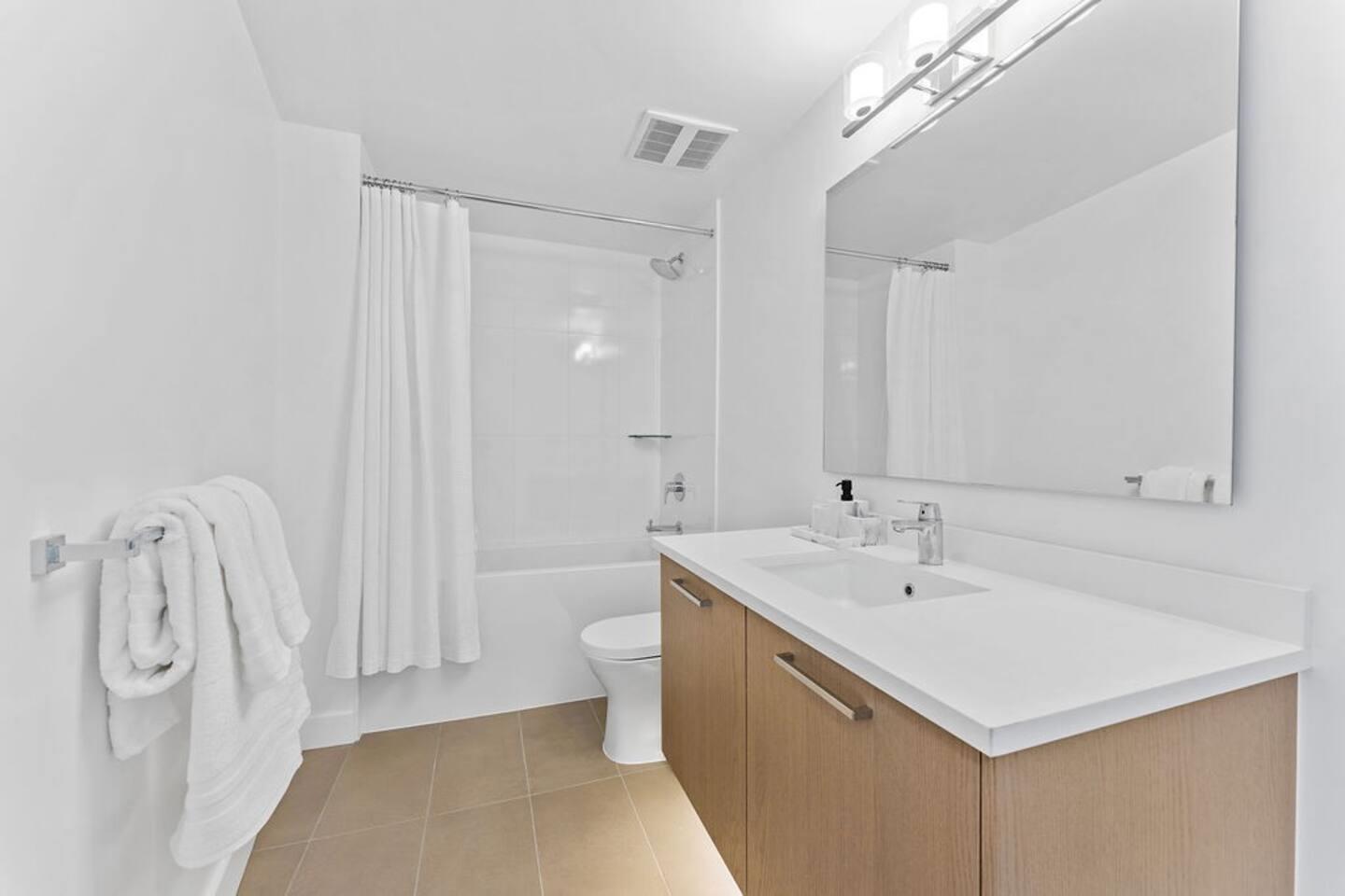 508 1588 JOHNSTON ROAD, White Rock real estate listing R2954664